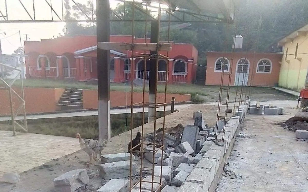 OBRAS ESCUELA 03